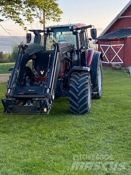 Valtra T174D Traktorok