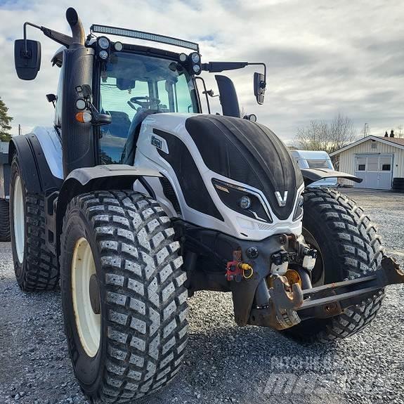 Valtra T174D Traktorok