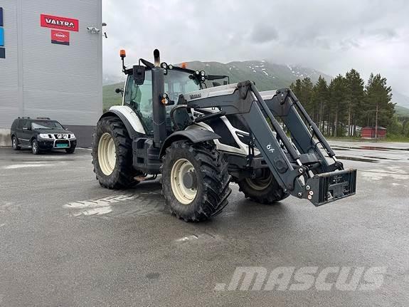 Valtra T174V Traktorok