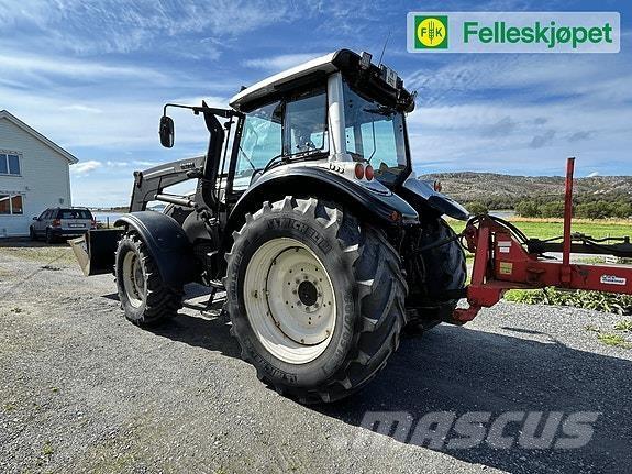 Valtra T190 Traktorok