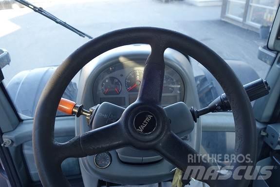 Valtra T213 Versu Traktorok