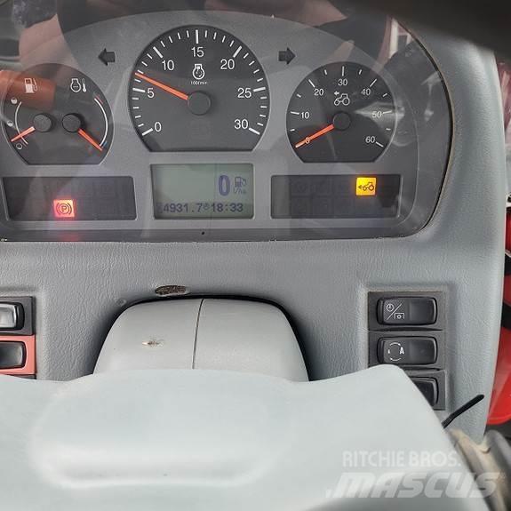 Valtra T213 VERSU Traktorok