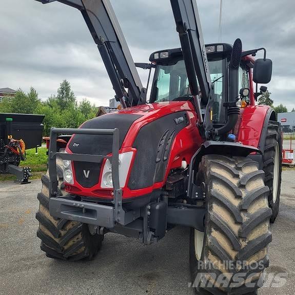 Valtra T213 VERSU Traktorok