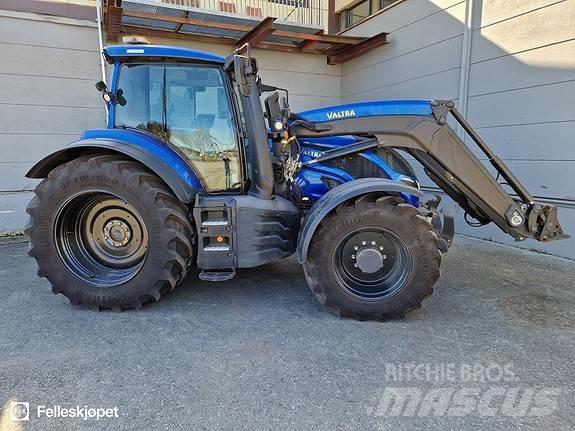 Valtra T235 Traktorok