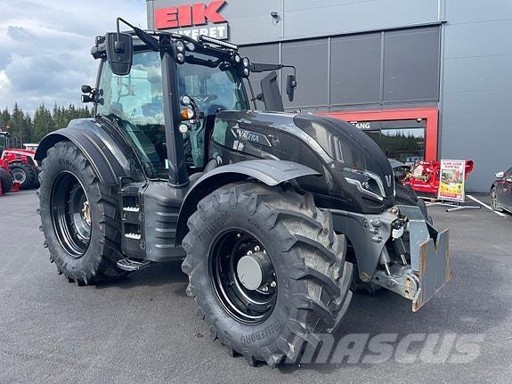 Valtra T235 Traktorok