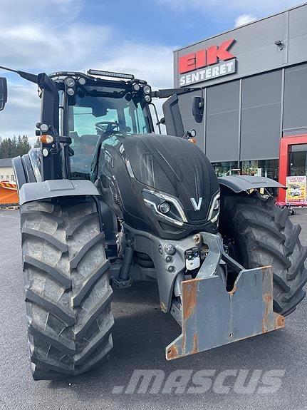 Valtra T235 Traktorok