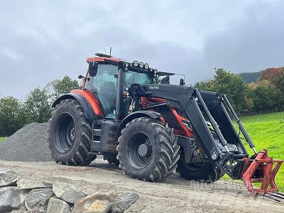 Valtra T235D Traktorok