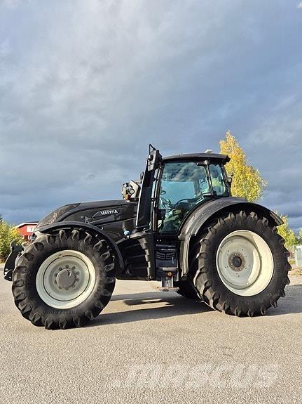 Valtra T254V Traktorok