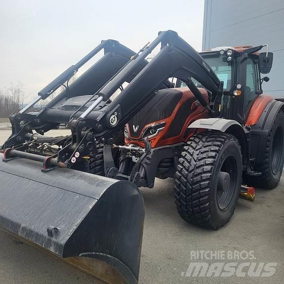 Valtra T255 Traktorok