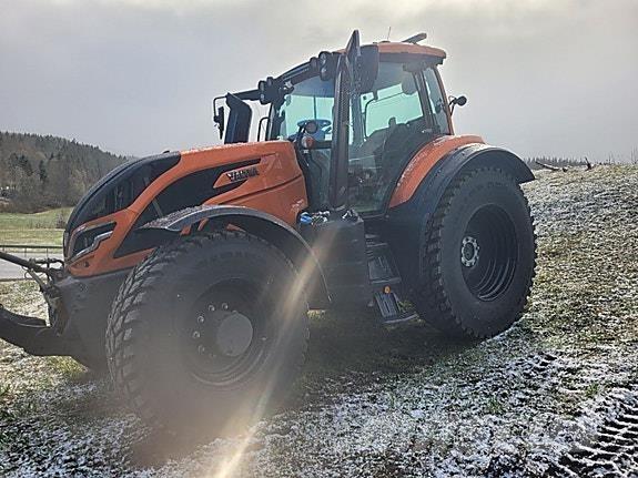 Valtra T255 Traktorok