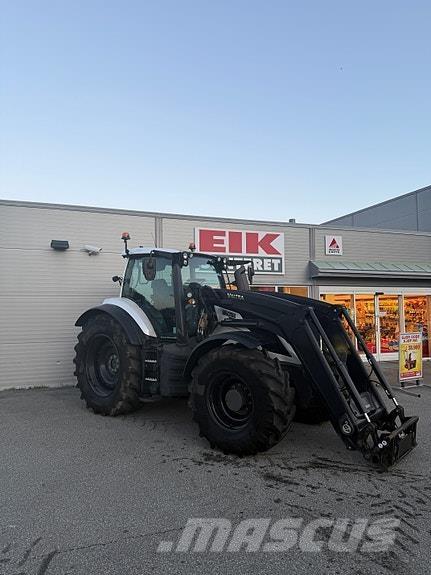 Valtra T255V Traktorok
