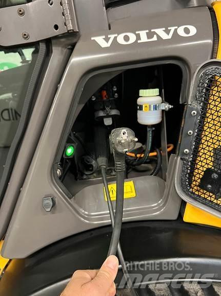 Volvo JL25H Gumikerekes homlokrakodók