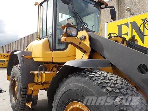 Volvo L90G Gumikerekes homlokrakodók