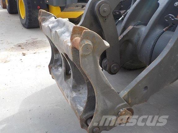 Volvo L90G Gumikerekes homlokrakodók