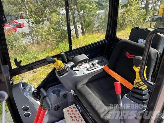 Yanmar SV15VT Mini kotrók < 7t