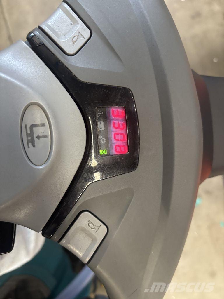 BT SWE120L Gyalogkíséretű targonca