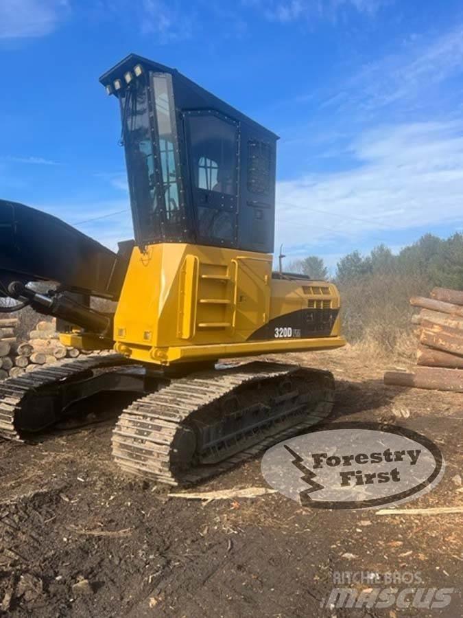 CAT 320D FM Átrakógépek