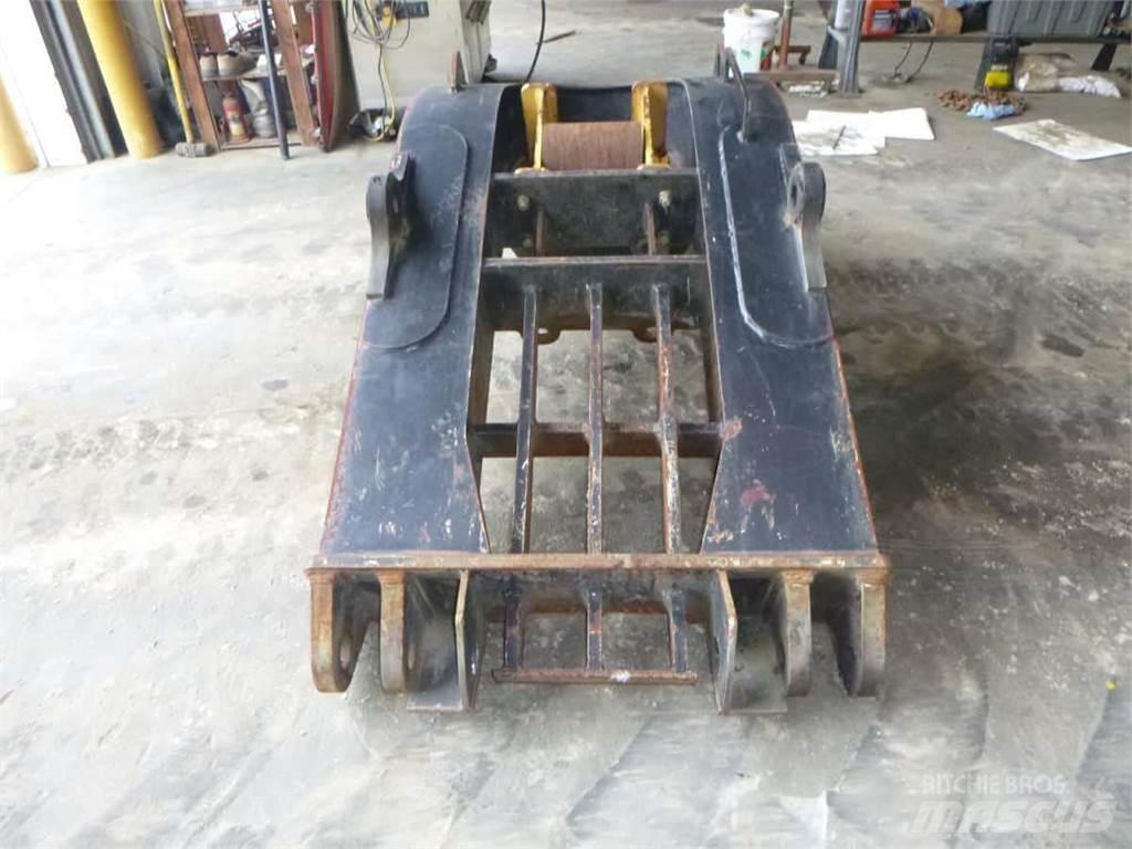 CAT 525C Erdészet - Egyebek