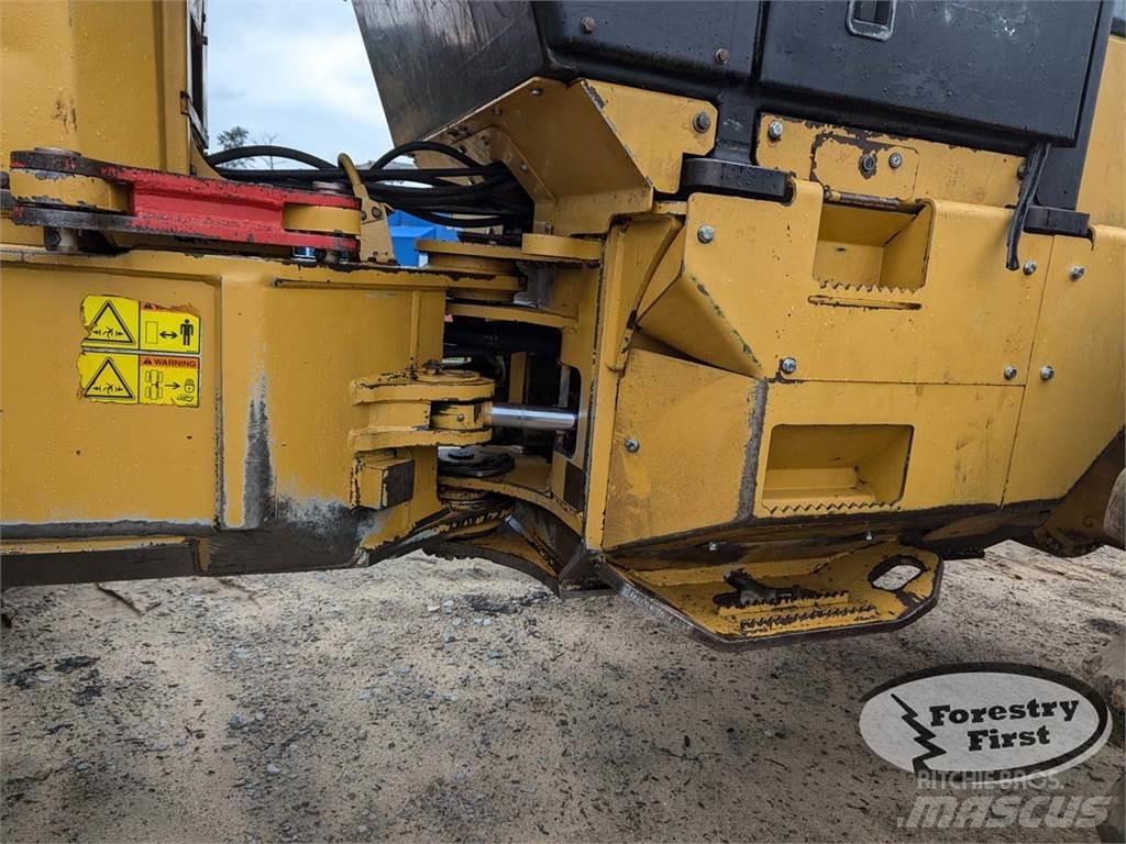 CAT 525C Vonszolók