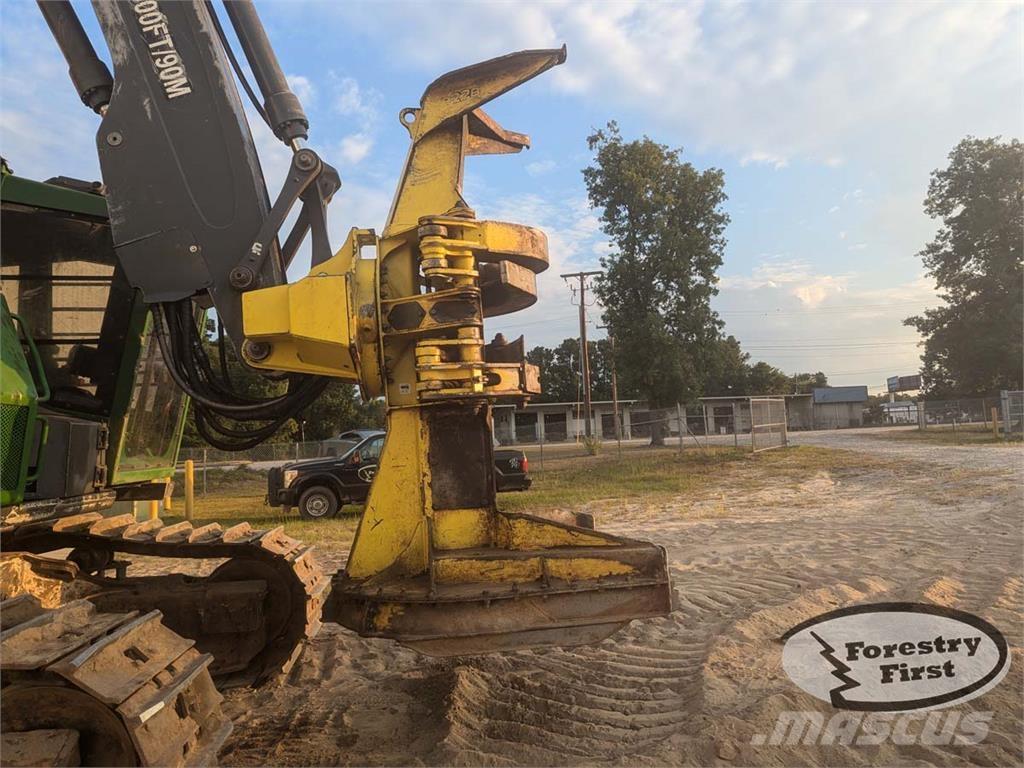 John Deere 853M Döntő-rakásolók