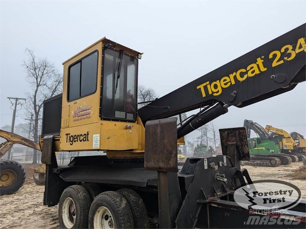 Tigercat 234 Átrakógépek