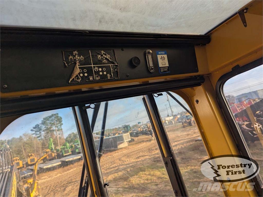 Tigercat 234B Átrakógépek