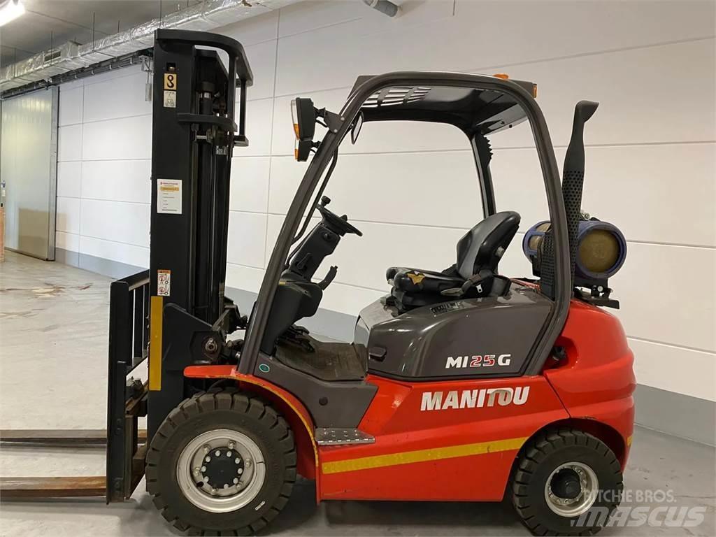Manitou MI25G Gázüzemű targoncák