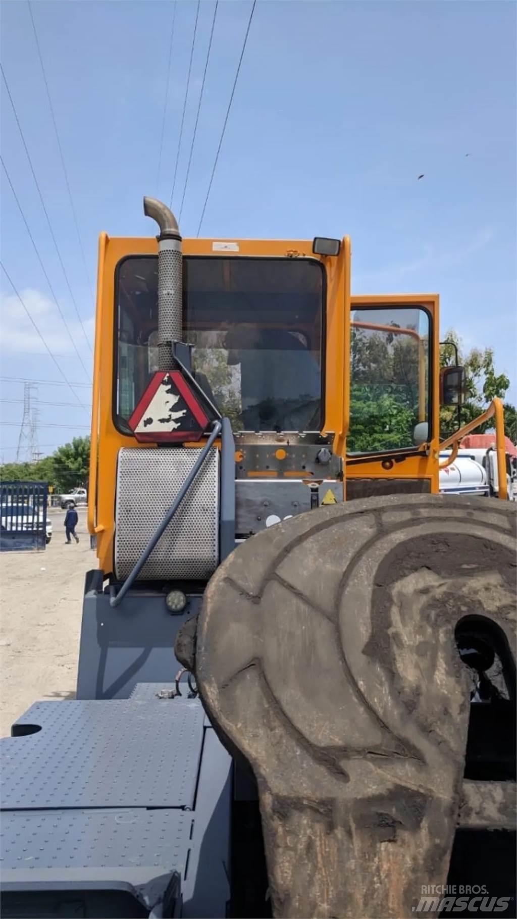 Terberg YT182 Terminál targoncák