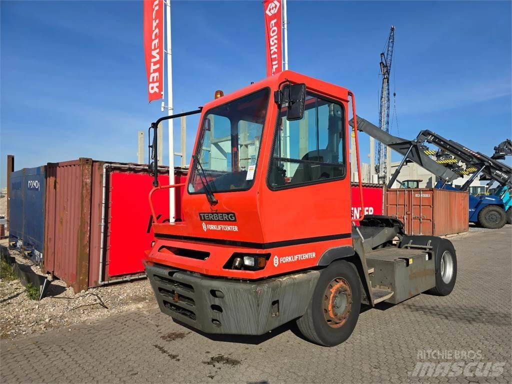 Terberg YT182 Terminál targoncák