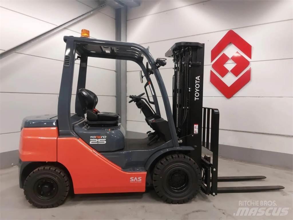 Toyota 52-8FDF25 Dízel targoncák