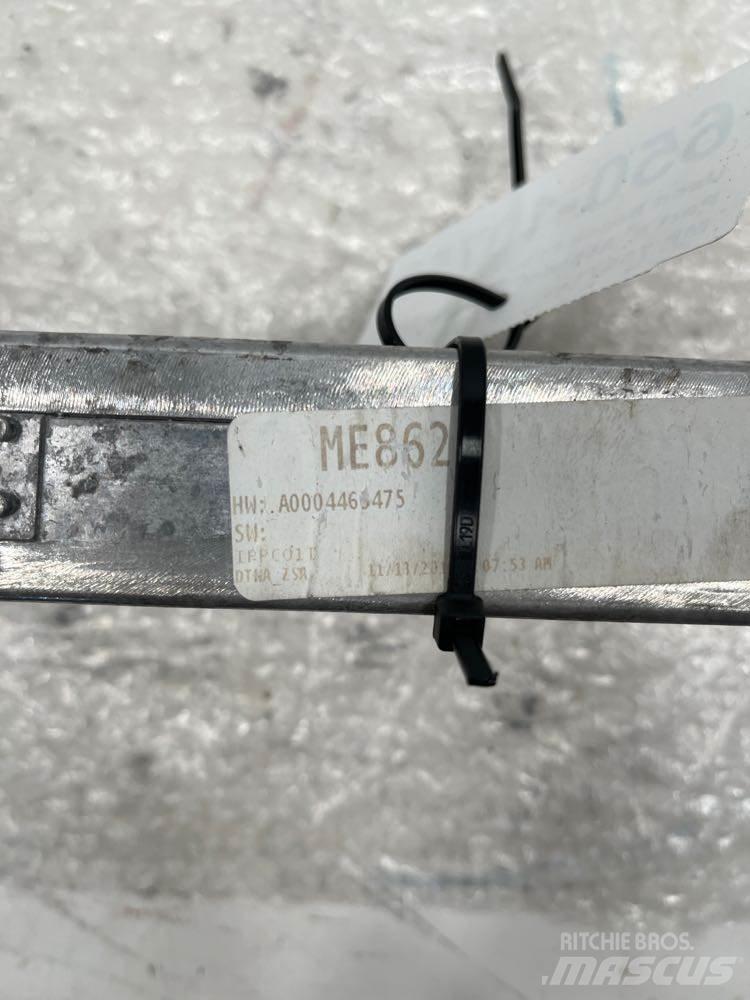 Bosch  Vezetőfülke és belső tartozékok
