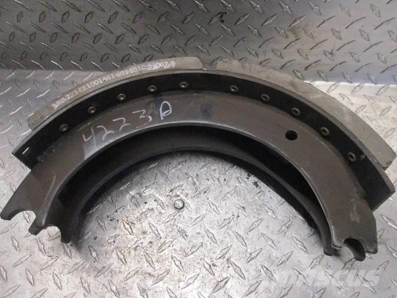  Brake Shoe Fékek