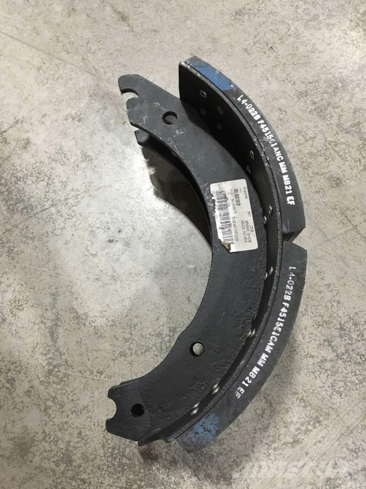  Brake Shoe Fékek