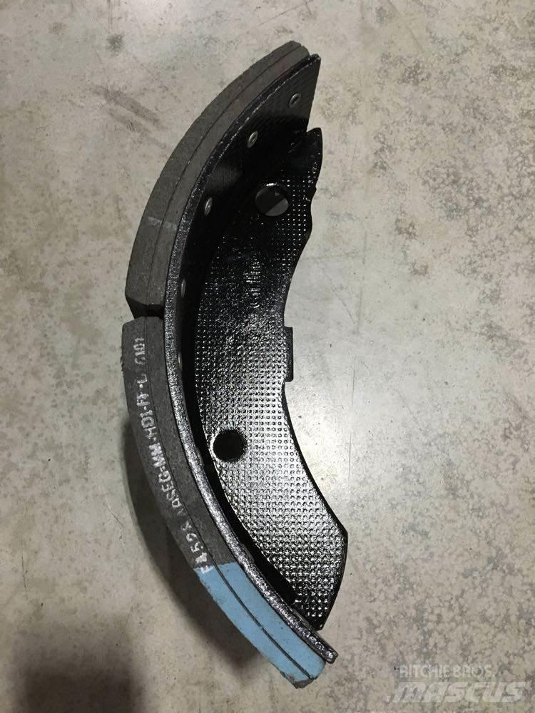  Brake Shoe Fékek
