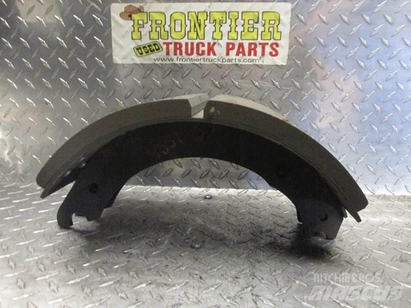  Brake Shoe Fékek