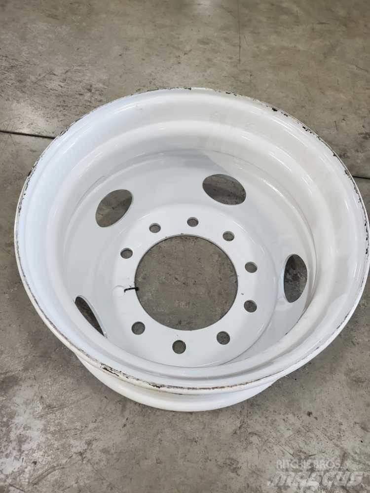 Ford F750 Gumiabroncsok, kerekek és felnik