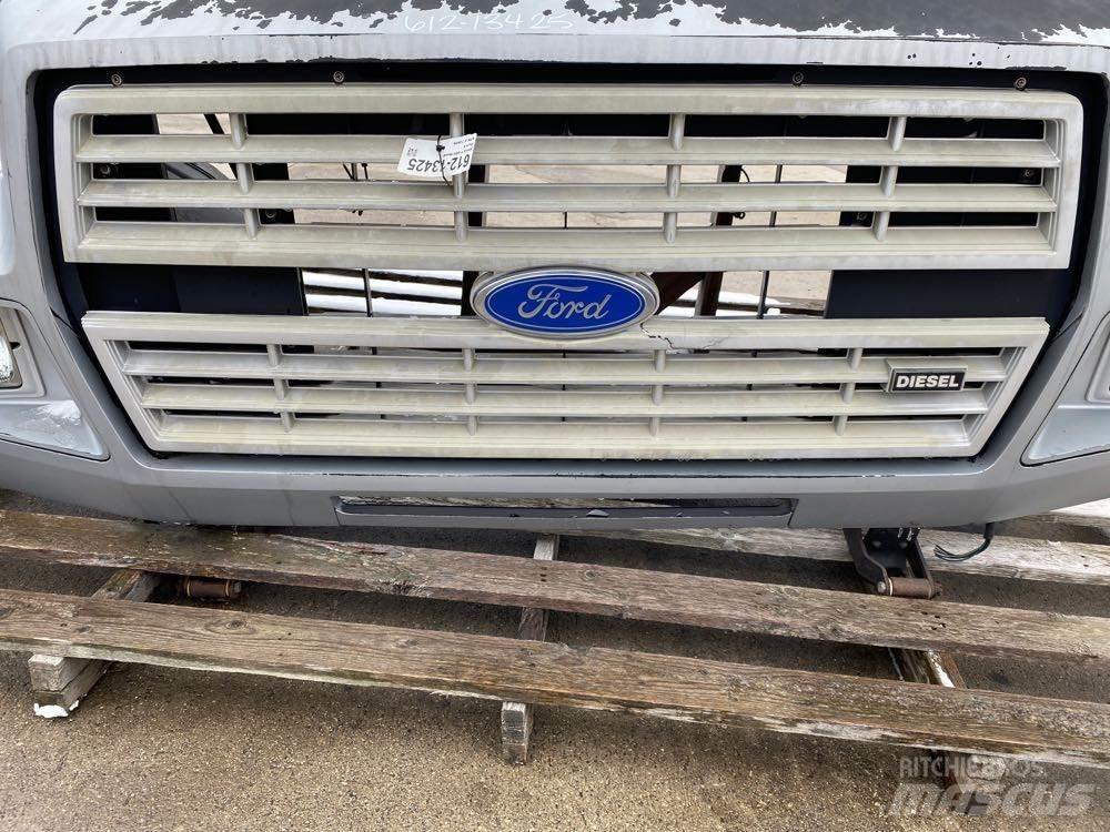 Ford F800 Vezetőfülke és belső tartozékok
