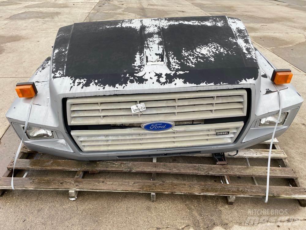 Ford F800 Vezetőfülke és belső tartozékok