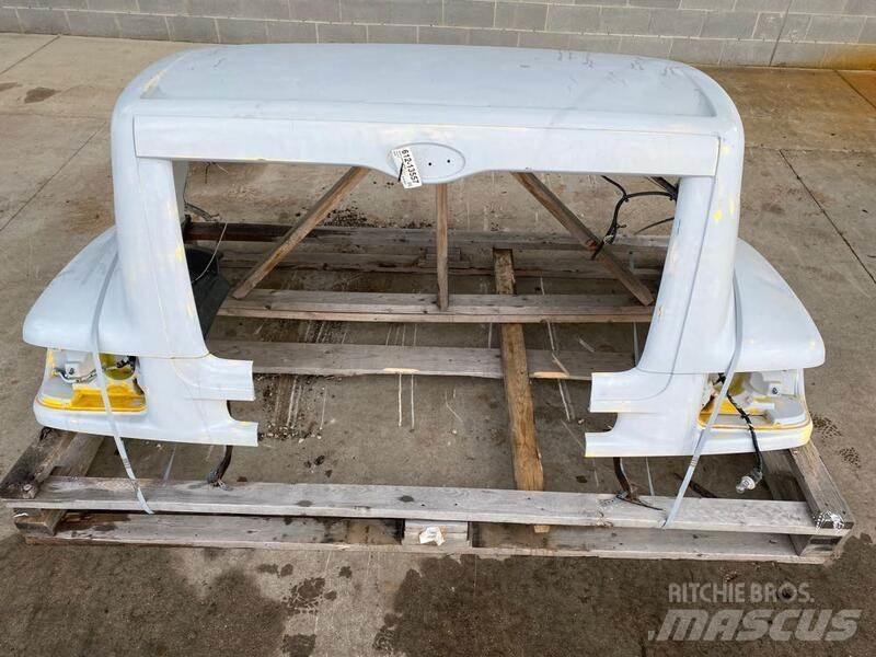 Ford L8501 Vezetőfülke és belső tartozékok