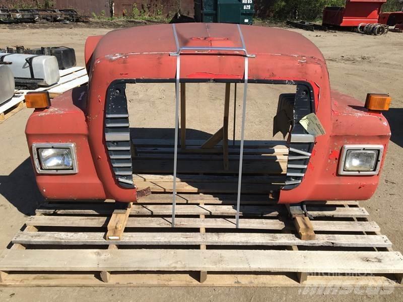 Ford L9000 Vezetőfülke és belső tartozékok