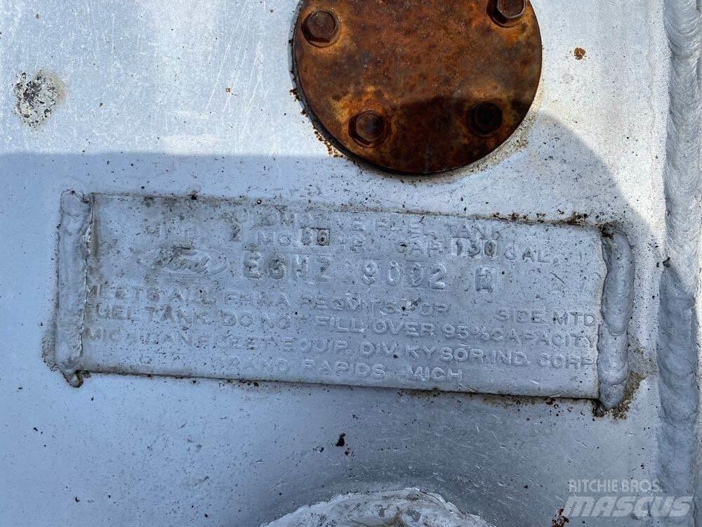 Ford L9000 Haszonjárművek - Egyéb