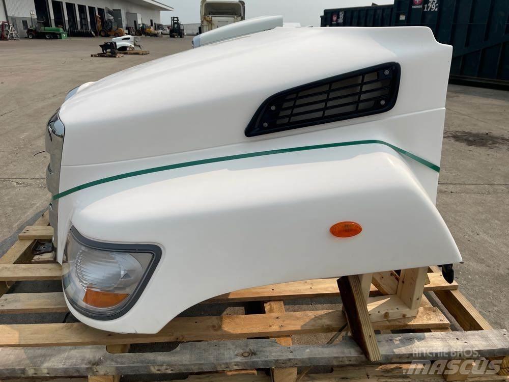 Hino 268 Vezetőfülke és belső tartozékok