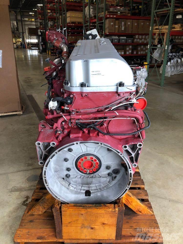 Mack MP7 Motorok