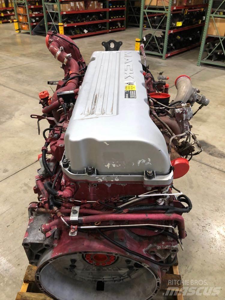 Mack MP7 Motorok