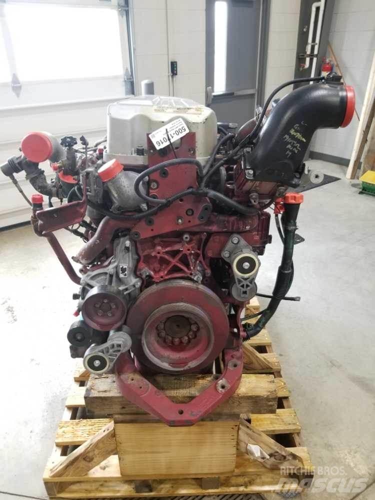 Mack MP7 Motorok