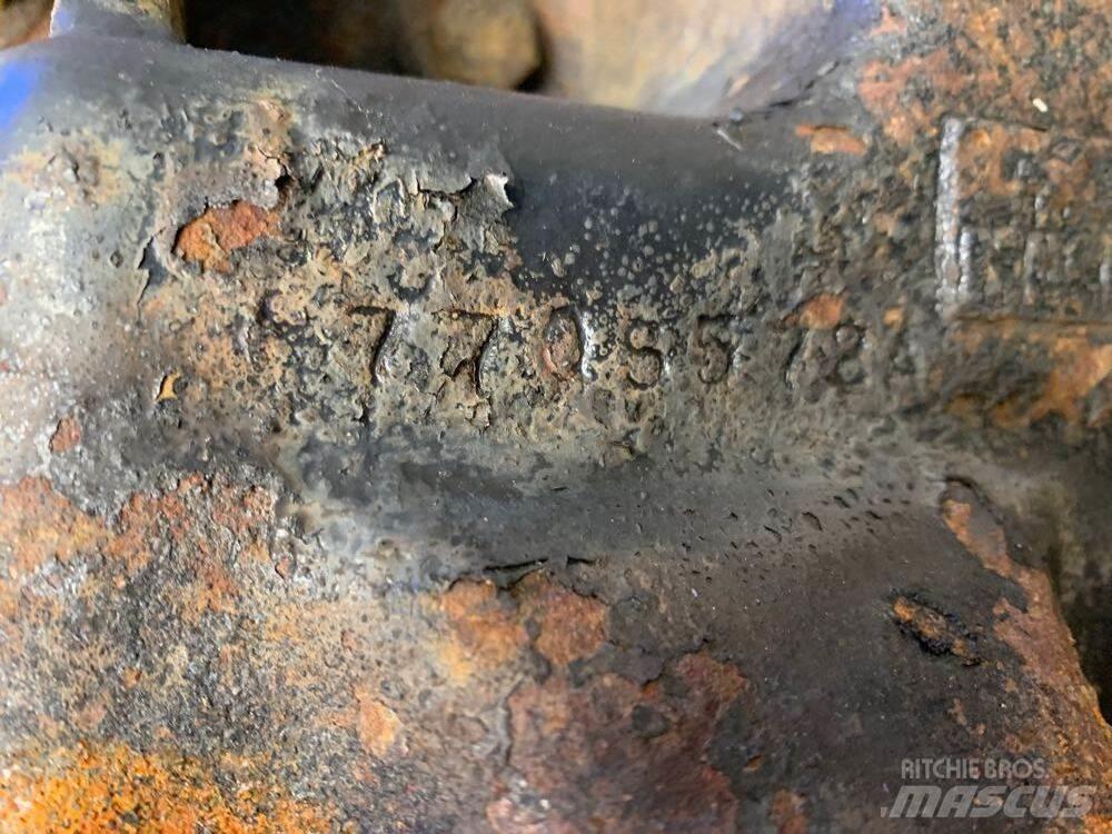 Mack RD680 Vezetőfülke és belső tartozékok
