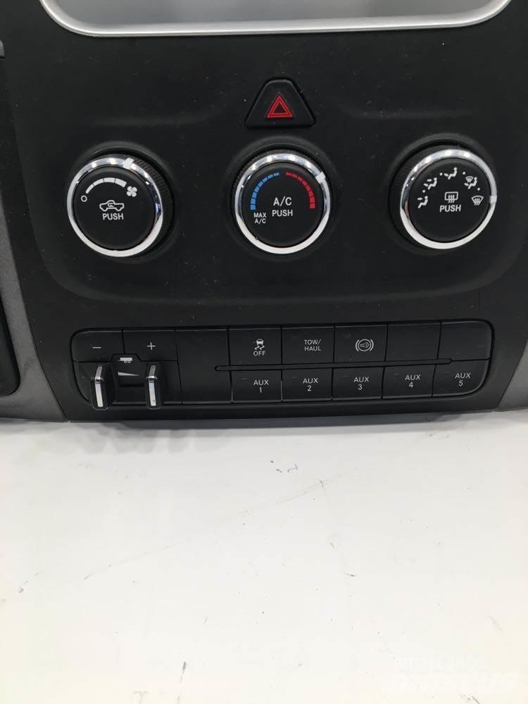 RAM 5500 Haszonjárművek - Egyéb