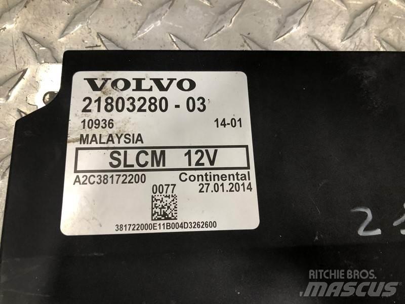 Volvo VNL Vezetőfülke és belső tartozékok