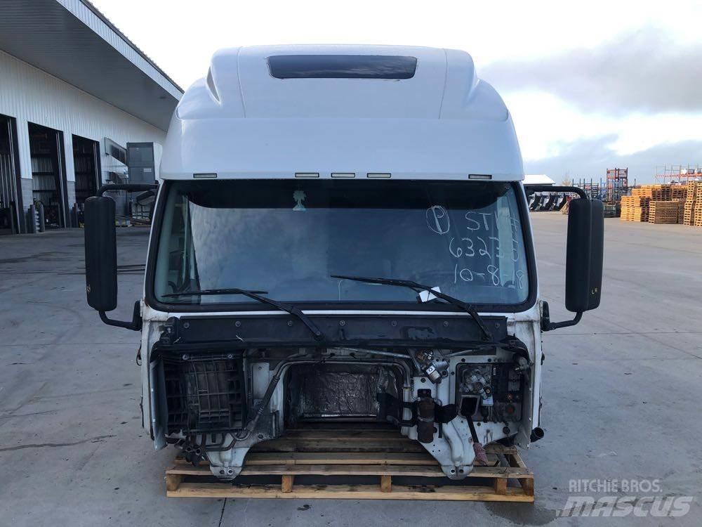 Volvo VNL Vezetőfülke és belső tartozékok