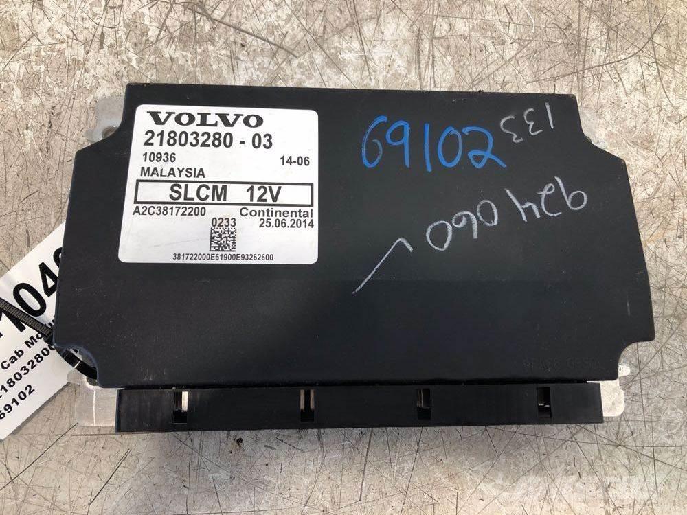 Volvo VNL Vezetőfülke és belső tartozékok